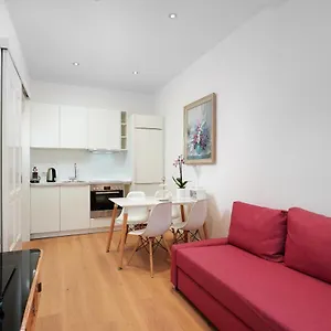Apartment 35qm Deluxe Im Stil Design Vosteen Naehe Der Kaiserburg