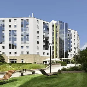 Hotell Novina Suedwestpark